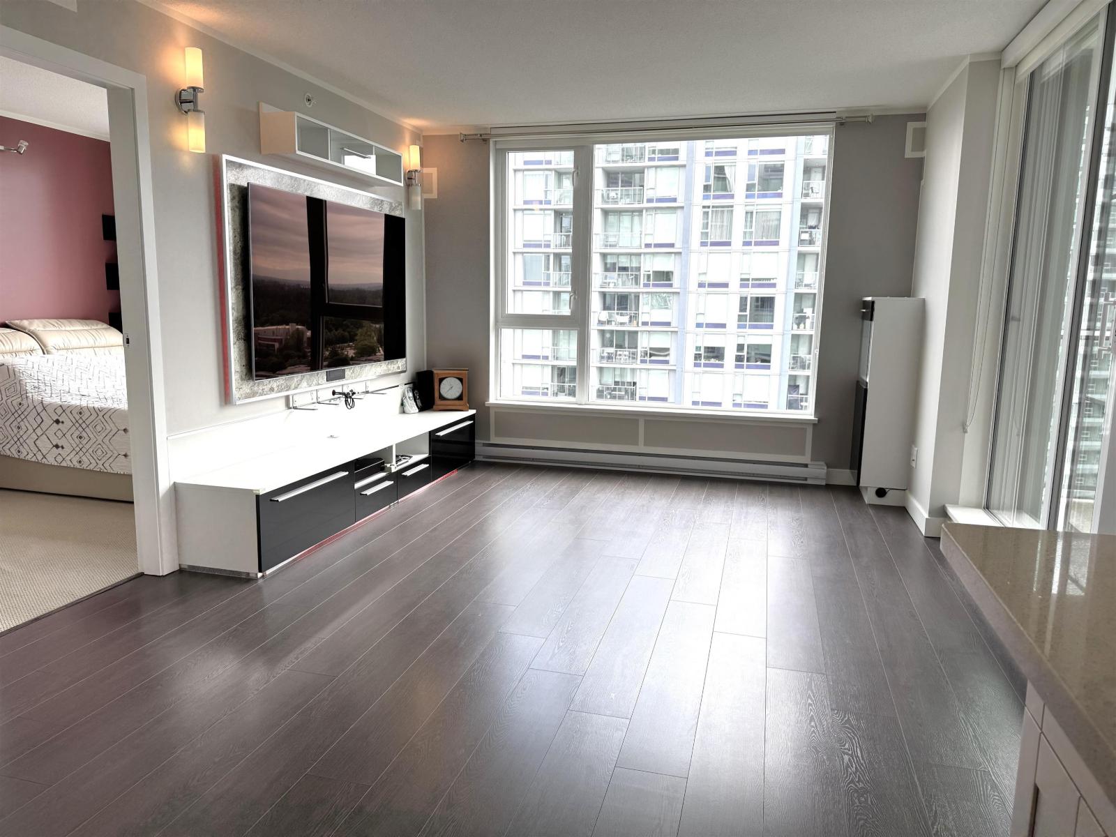 13696 100 Avenue Unit 3802, Surrey, BC V3T 0L5