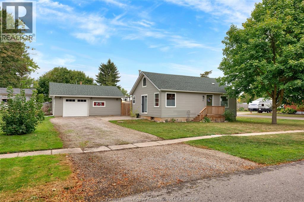 51 York St, Chatham-Kent, ON N0P 2C0