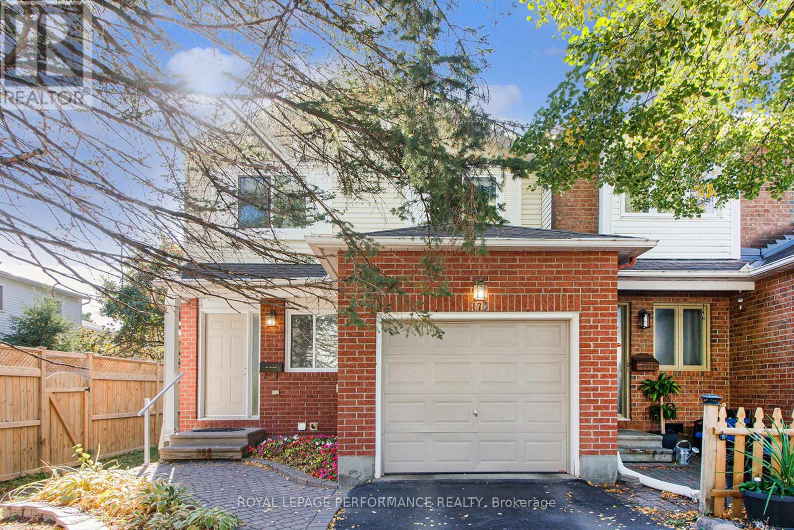 170 Midsummer Ter, Ottawa, ON K1E 3V6
