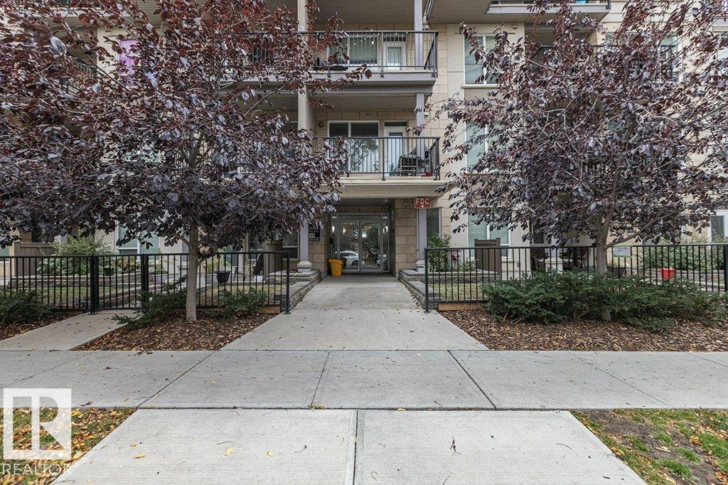 9907 91 Avenue Northwest #305, Edmonton, AB T6E 2T7