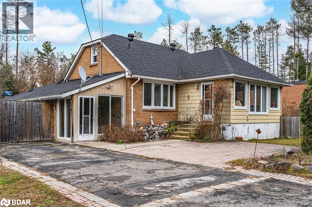 42 Mill St, Angus, ON L3W 0V7
