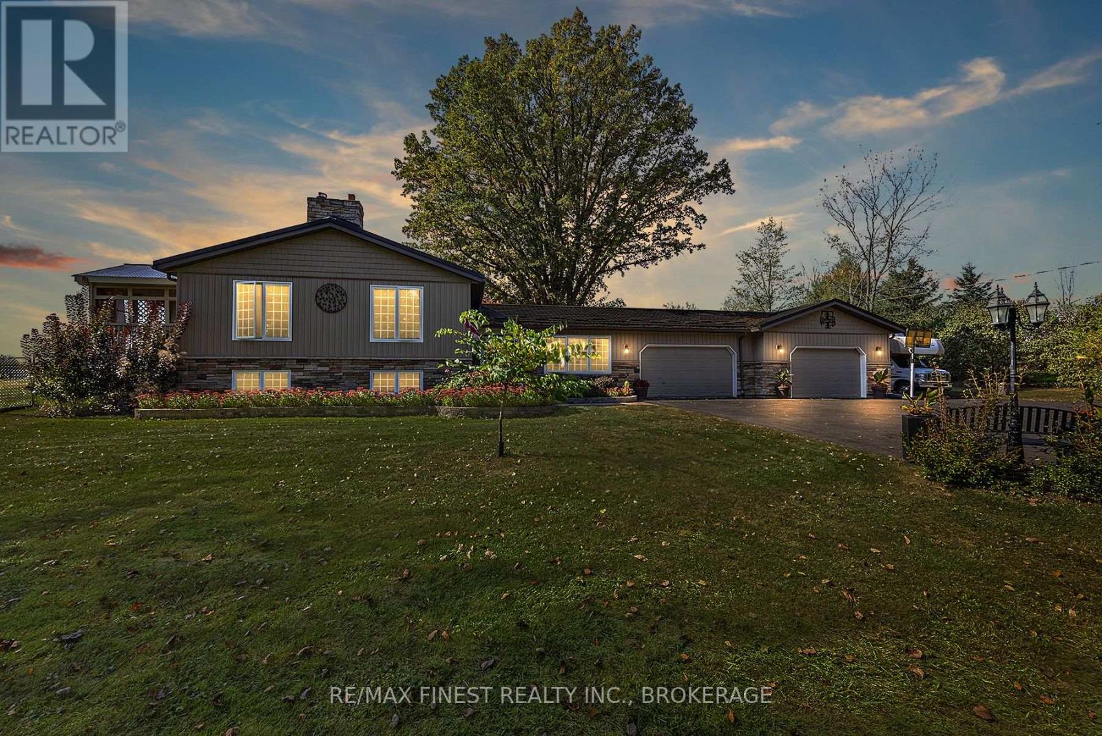 4841 Wolfe Swamp Rd, South Frontenac, ON K0H 1V0