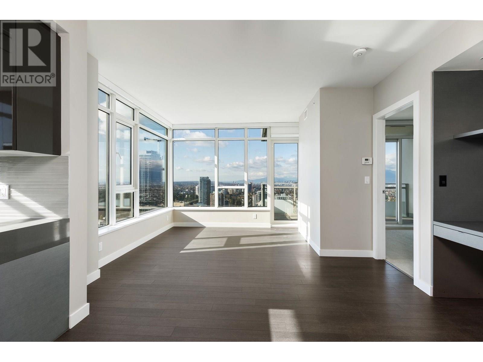 4508 Hazel Street Unit 3205 St, Burnaby, BC V5H 0E4
