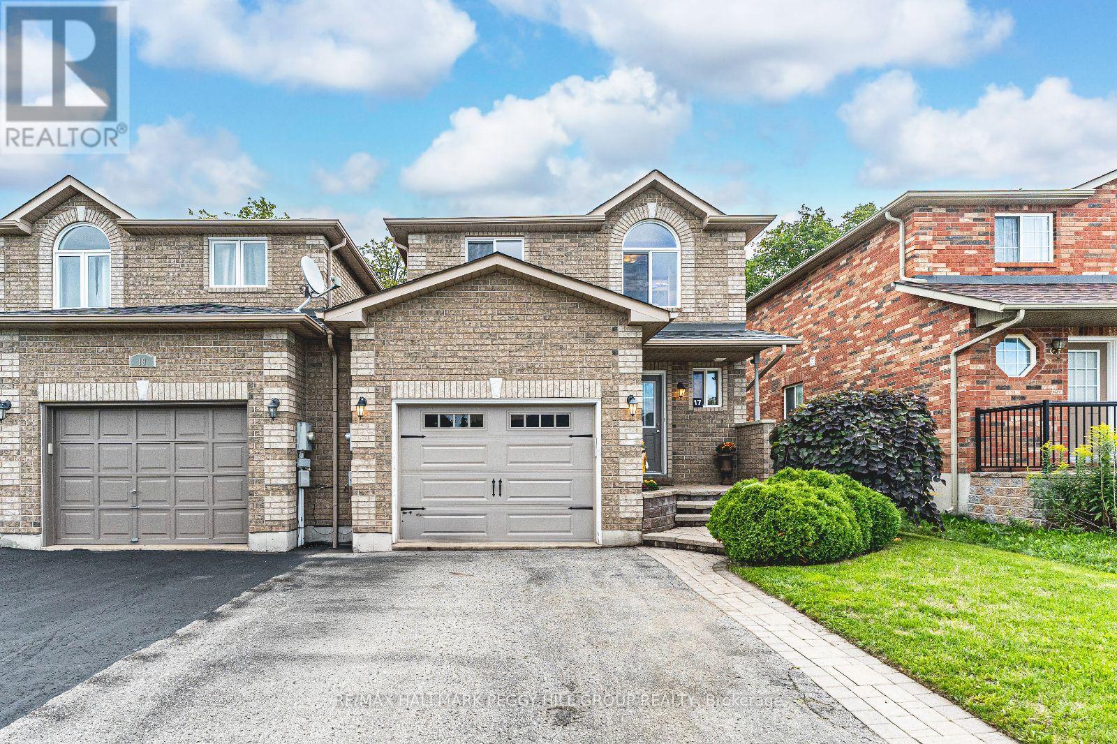 17 Bartor Blvd, Barrie, ON L4N 5Y7