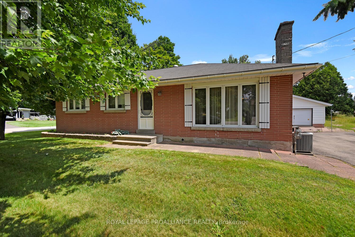 3507 Charleville Rd, Augusta, ON K0E 1T0