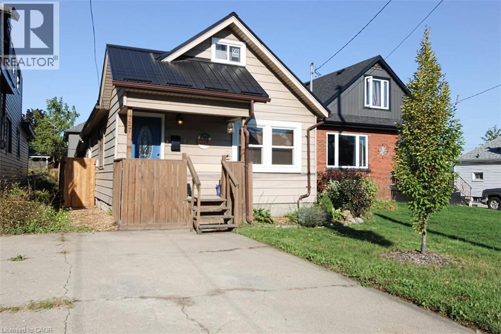 727 Tate Ave, Hamilton, ON L8H 6L8