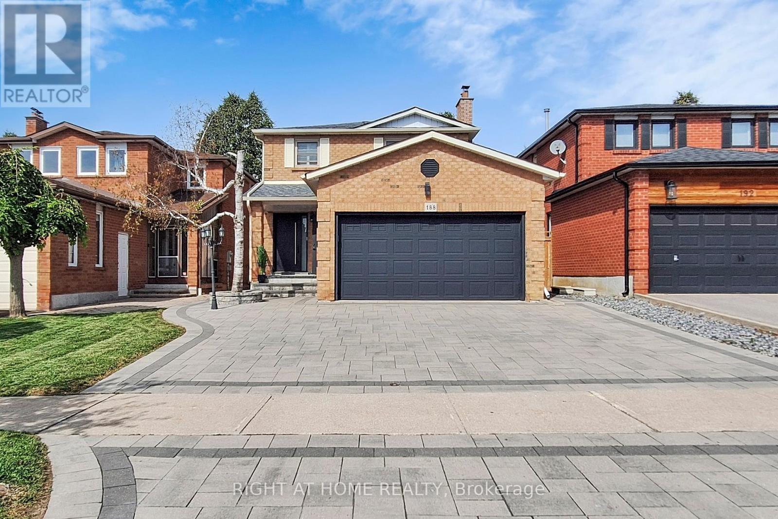 188 Oliver Ln, Vaughan, ON L6A 1A9