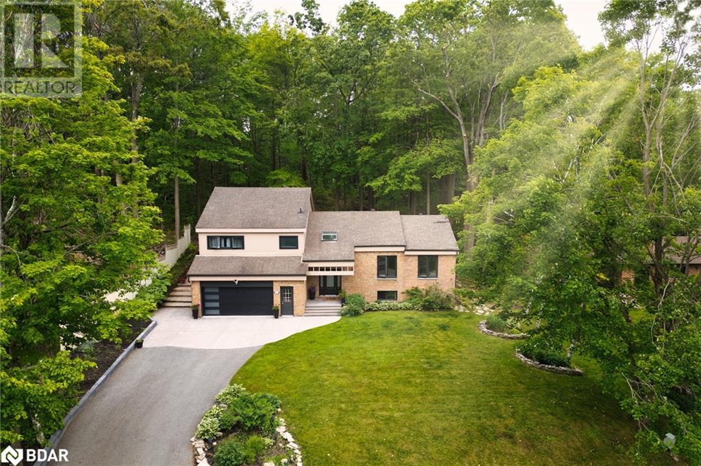 8 Frid Blvd, Springwater, ON L0L 1X1