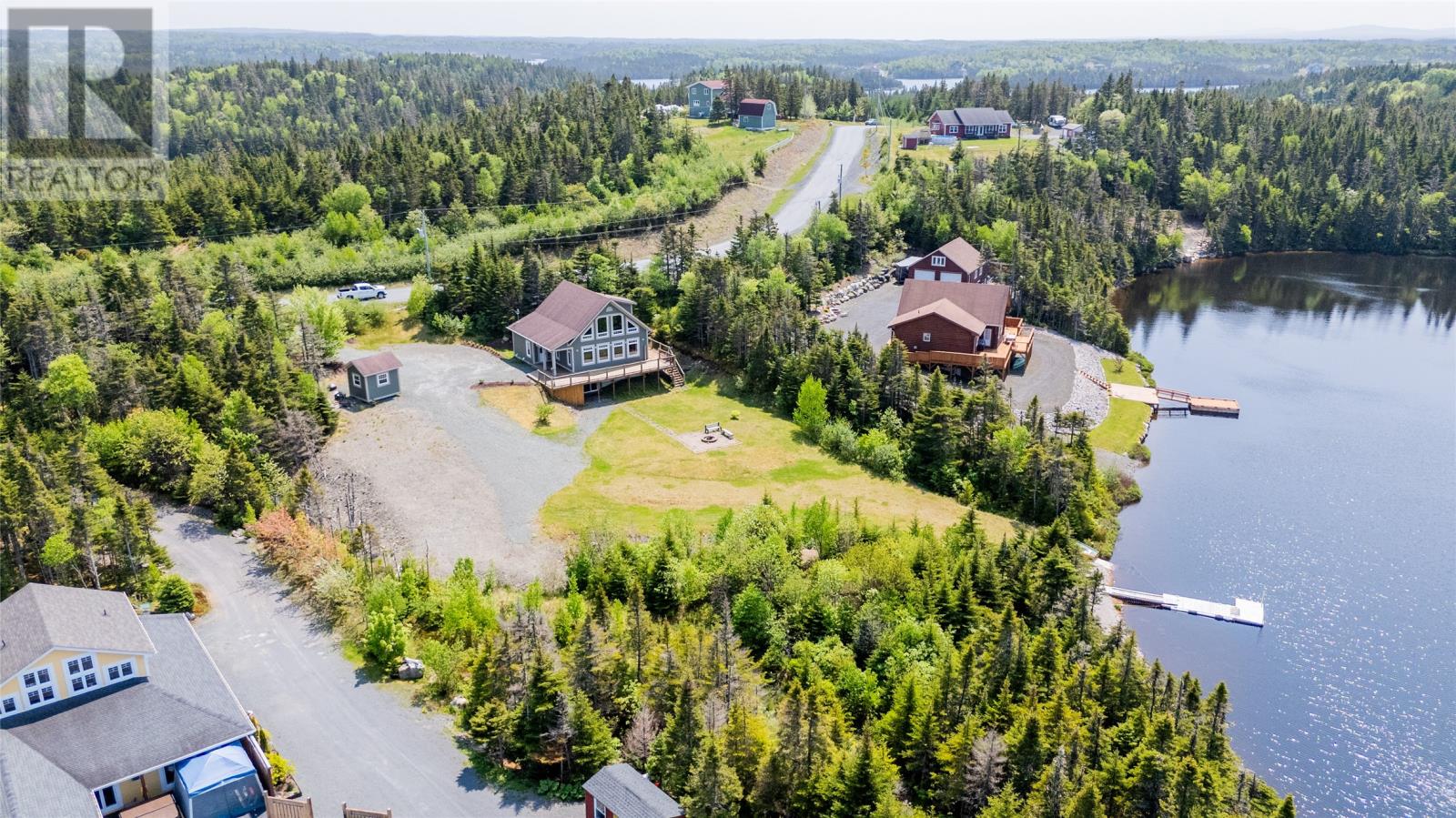 15 Amber Dr, Whitbourne, NL A0B 1G0