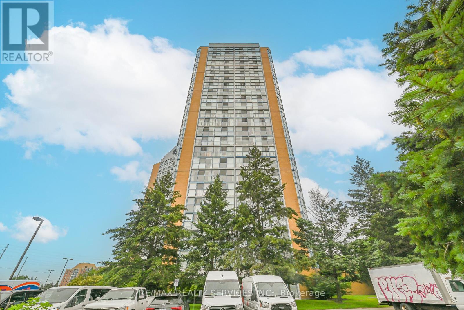 1911 35 Trailwood Dr, Mississauga, ON L4Z 3L6