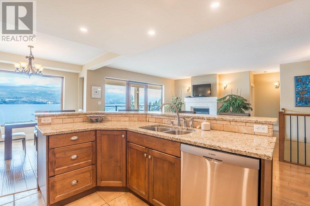 14419 Downton Avenue Unit 207, Summerland, BC V0H 1Z2