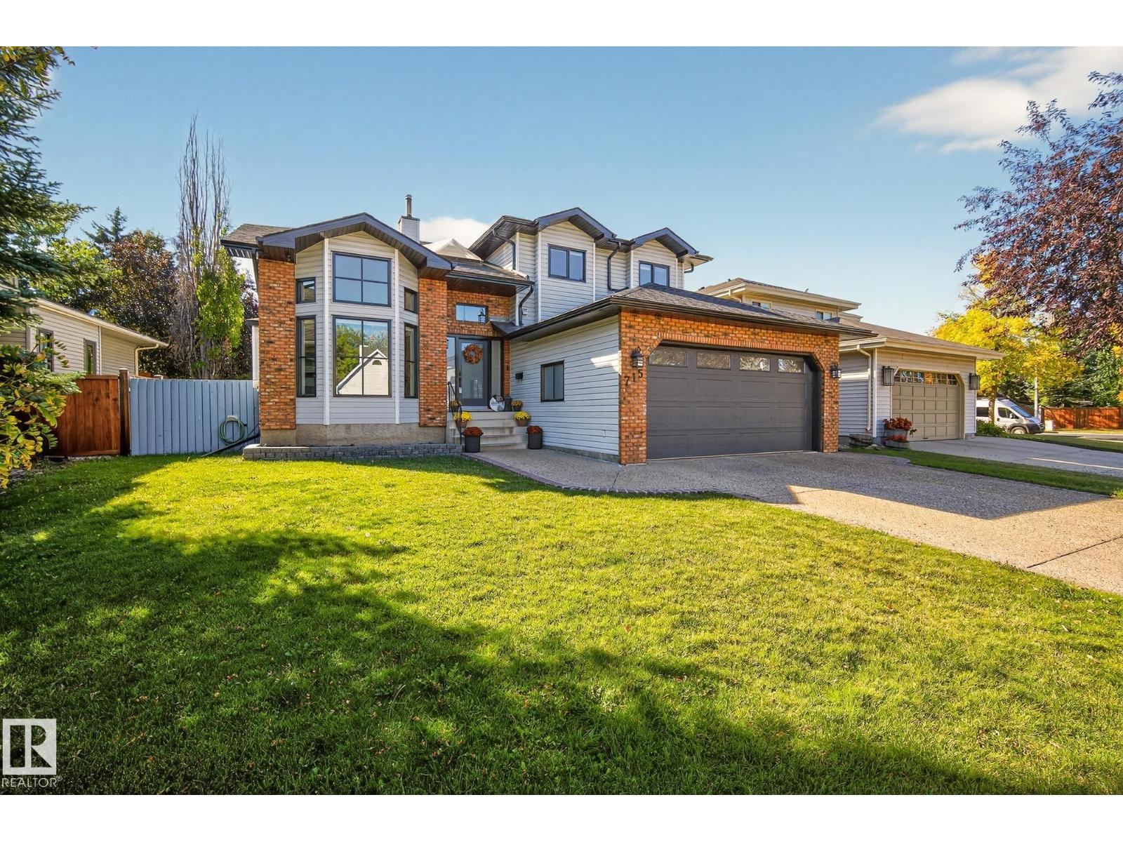 715 Burley Dr NW, Edmonton, AB T6R 1W7