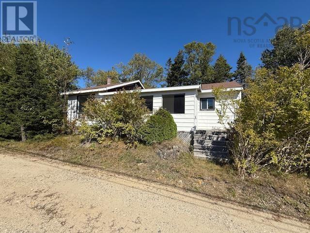 48 Homestead Rd, Chester, NS B0J 1T0