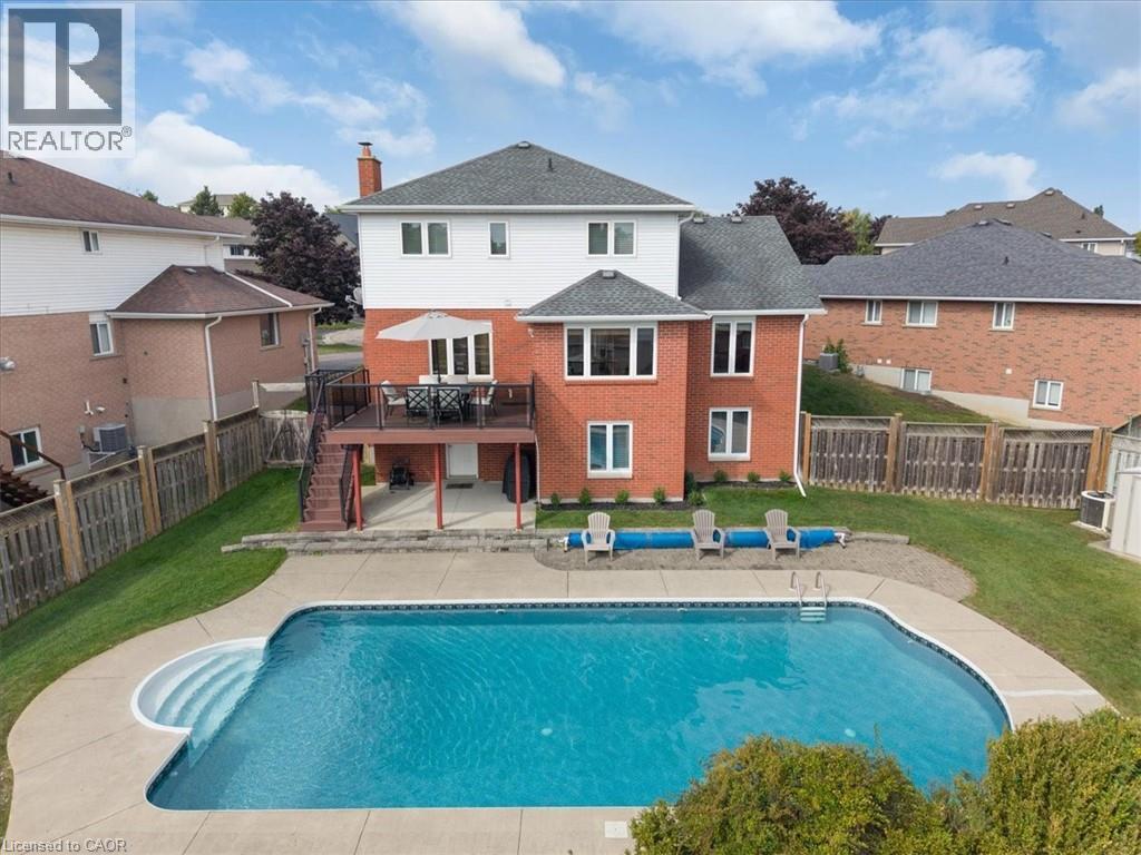 44 Tami Ct, Kitchener, ON N2B 3V2
