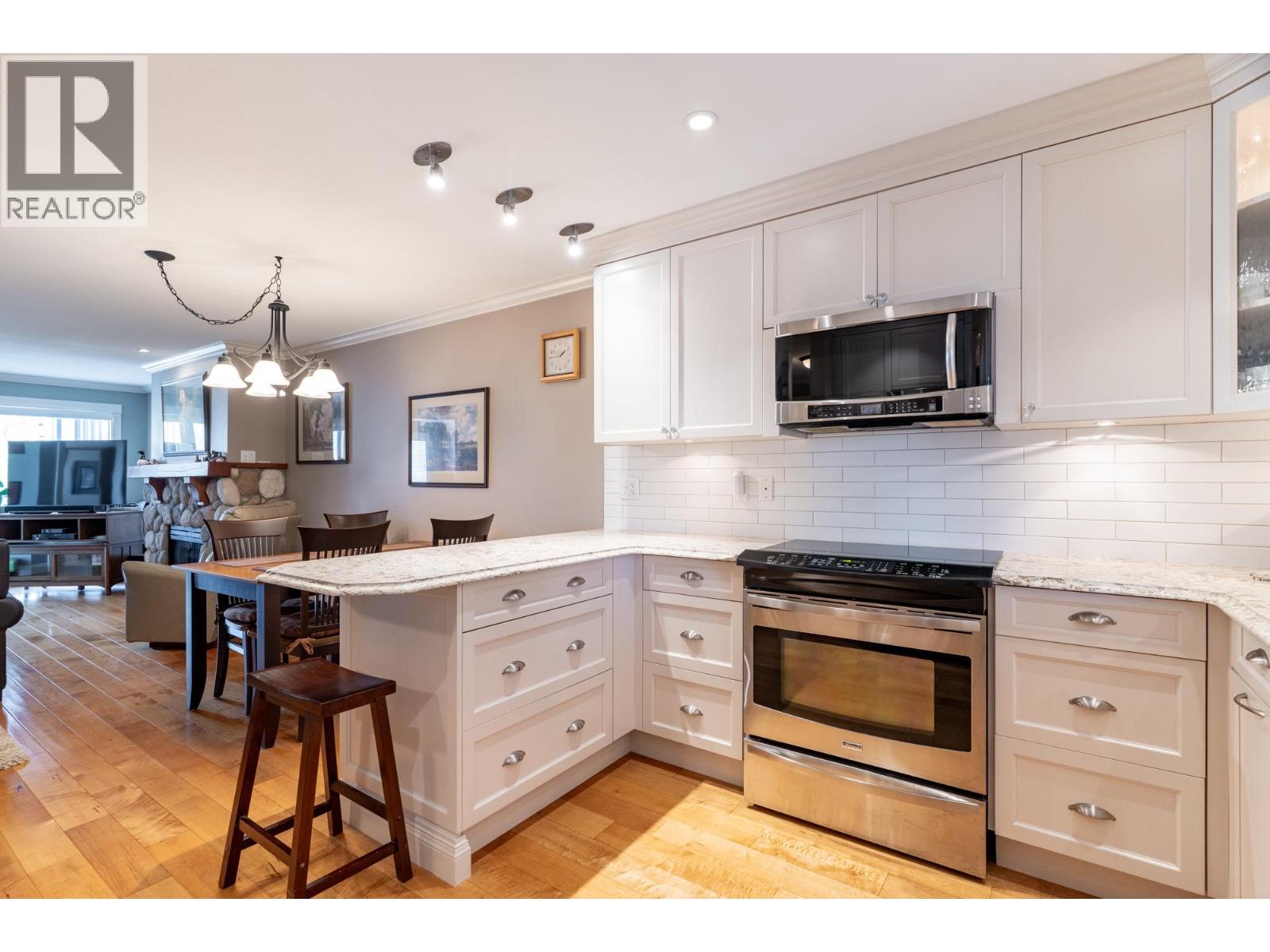 4955 River Road Unit 306, Delta, BC V4K 4V9