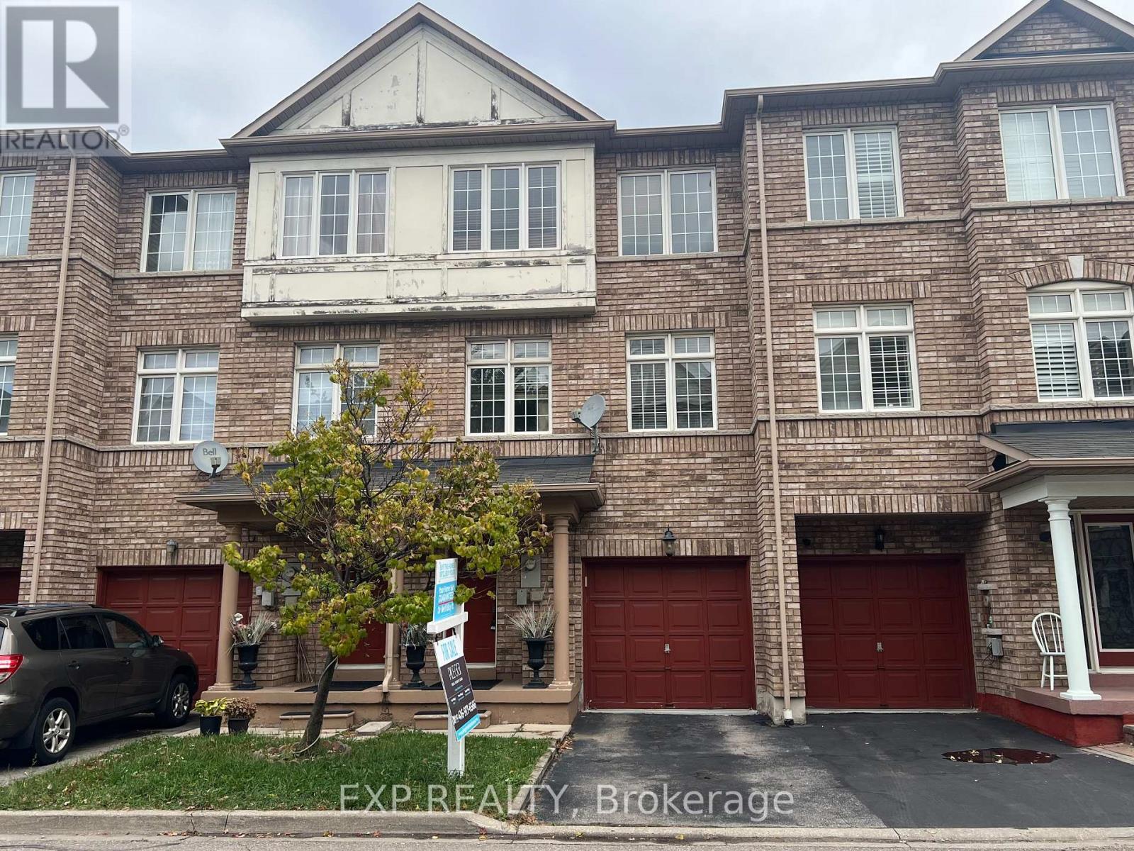 13 7035 Rexwood Rd, Mississauga, ON L4T 4M7