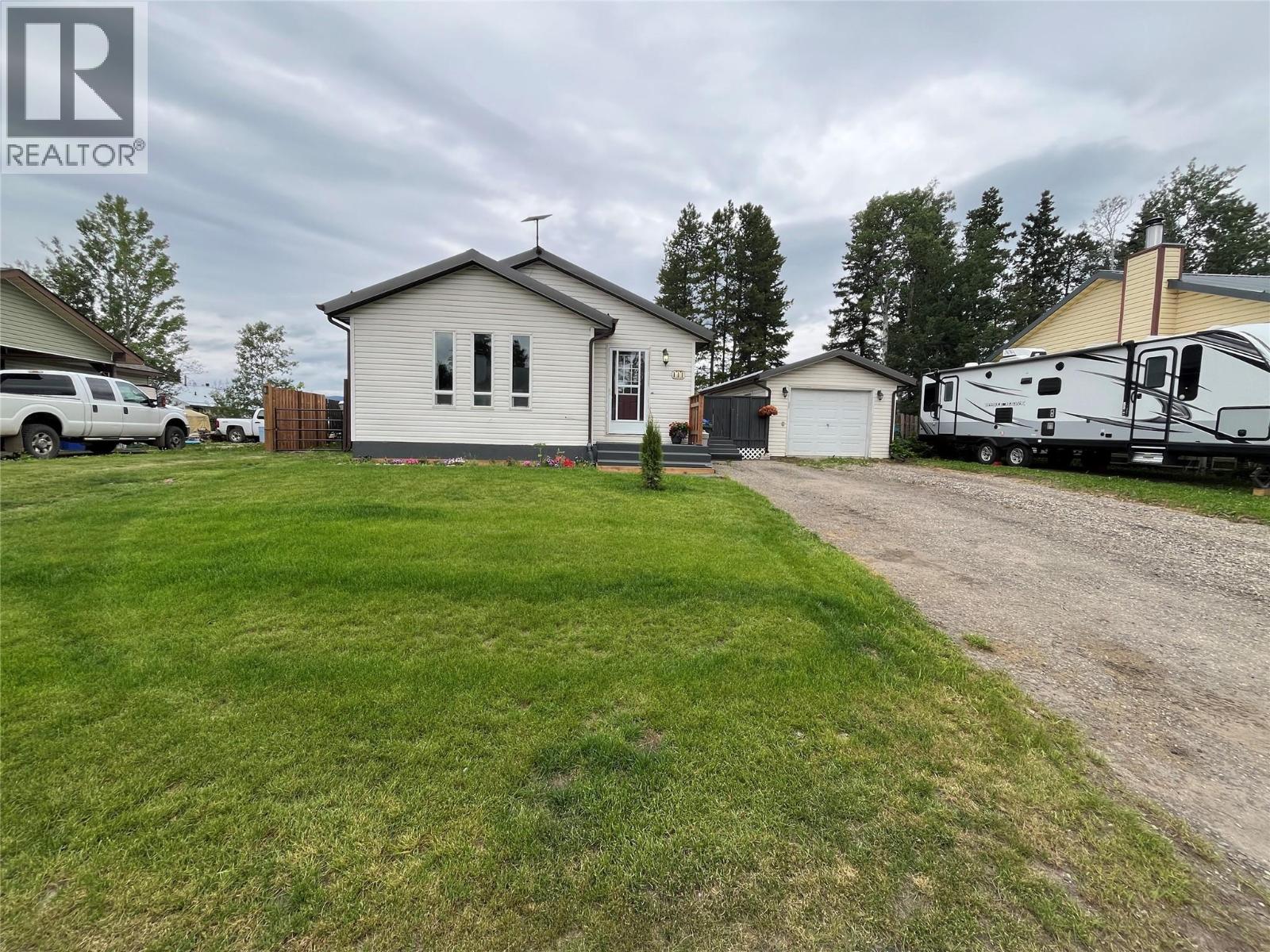 111 Birch Ave, Tumbler Ridge, BC V0C 2W0