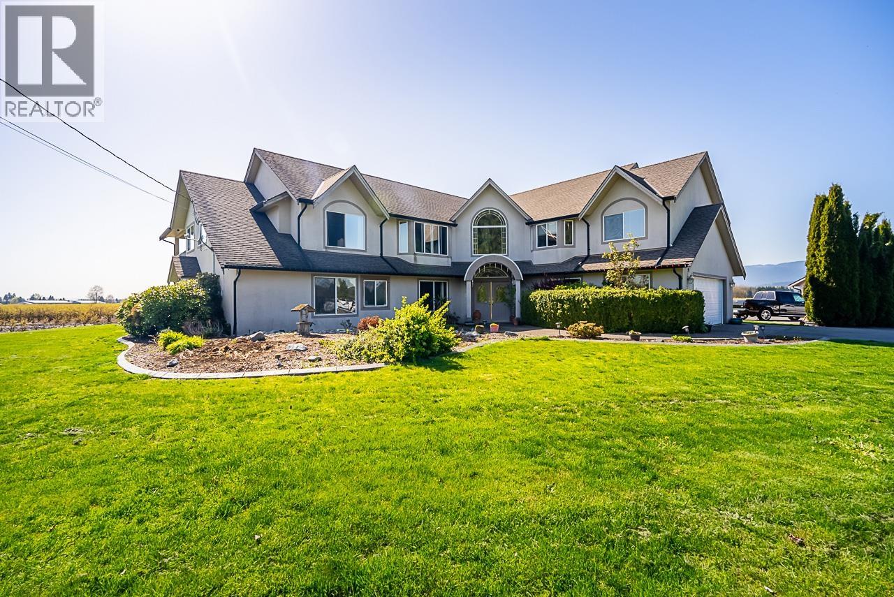 13795 Hale Rd, Pitt Meadows, BC V3Y 1Z1