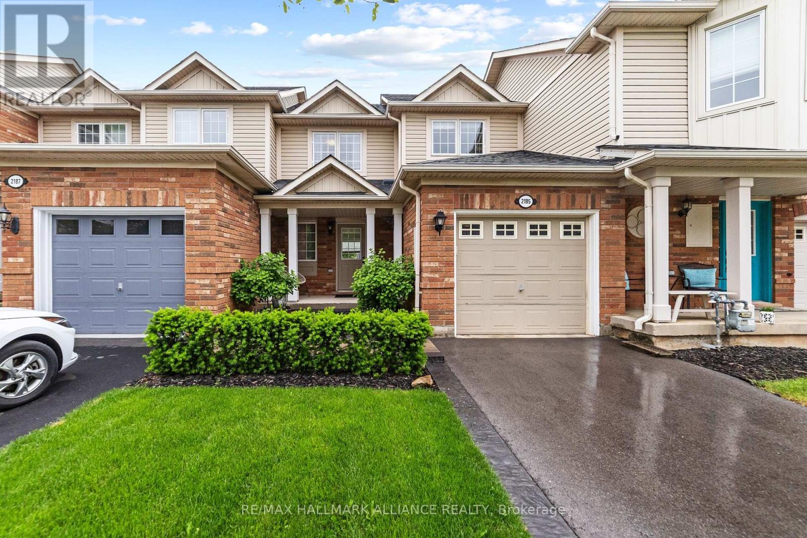 2185 Baronwood Dr, Oakville, ON L6M 4S4
