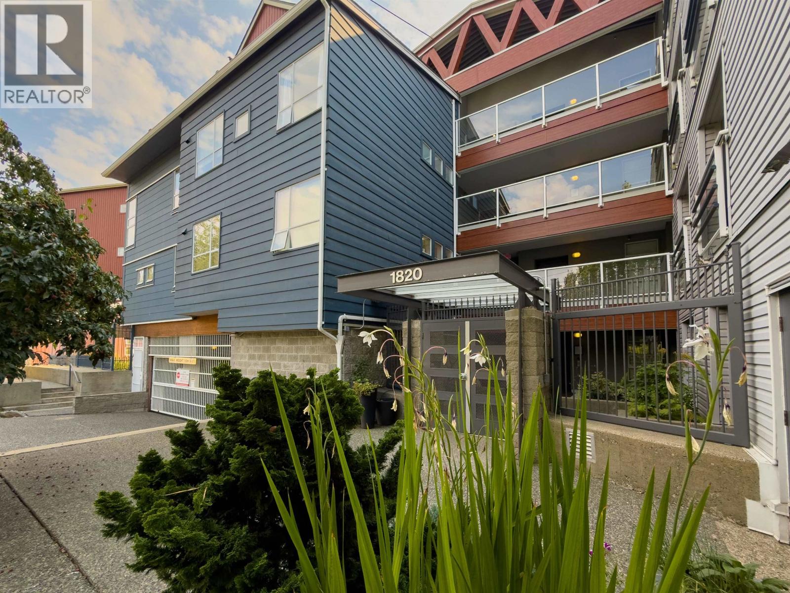 1820 E Kent Avenue Unit 202, Vancouver, BC V5P 2S7