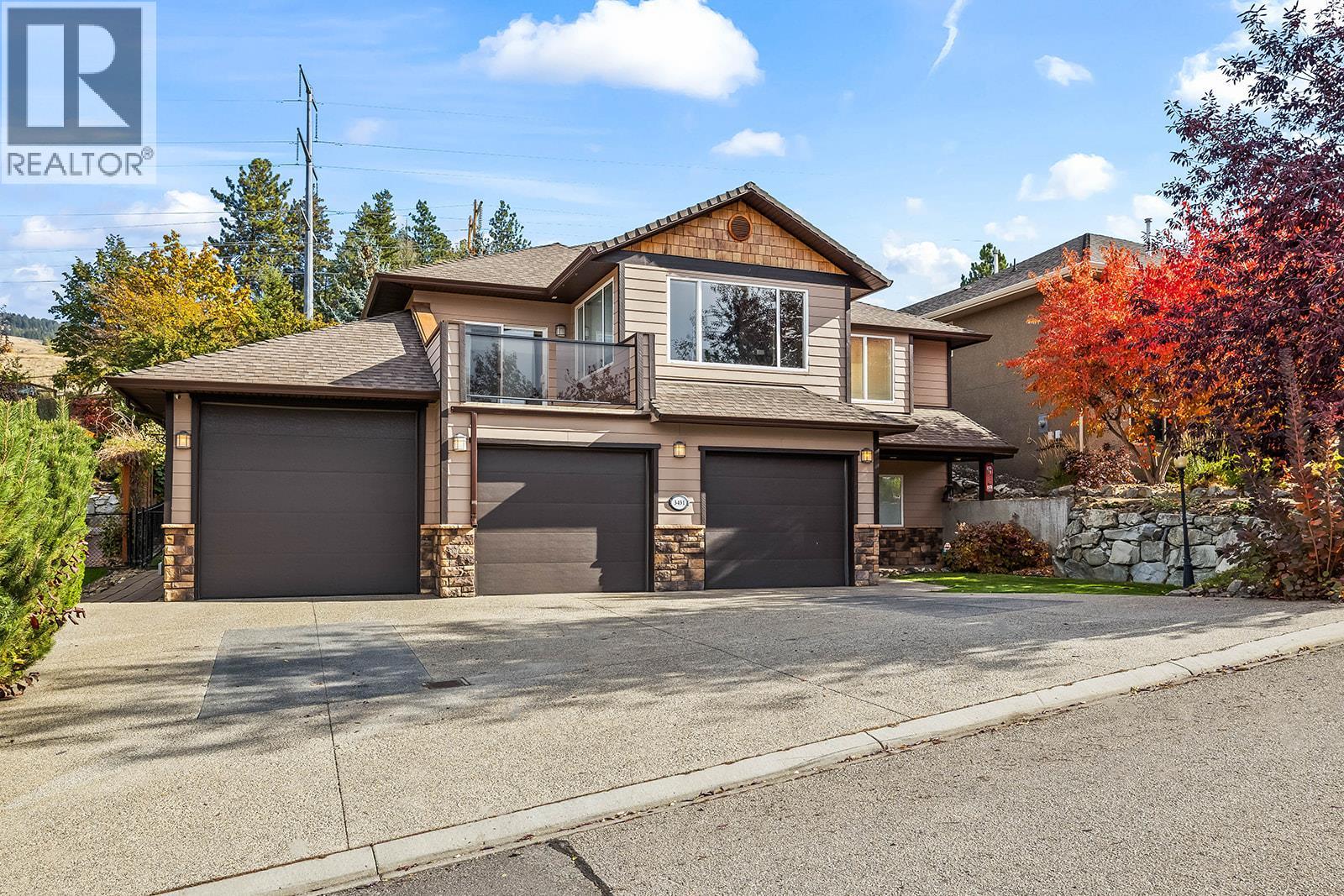 3431 Camelback Dr, Kelowna, BC V1Z 8A8