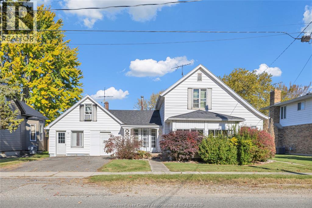 17 Buchanan St, Chatham-Kent, ON N0P 2P0