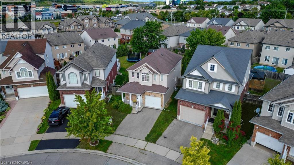 220 Lemon Grass Cres, Kitchener, ON N2N 3R7