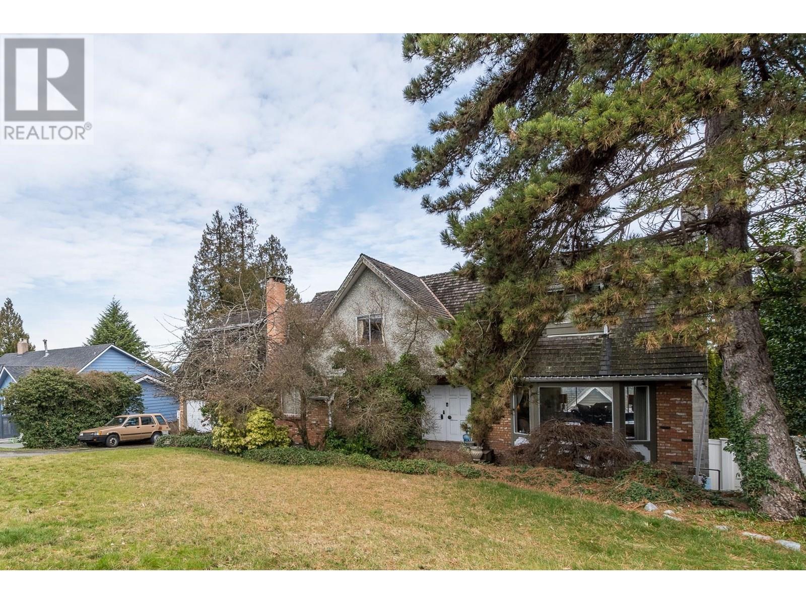 1076 Walalee Dr, Delta, BC V4M 2L8