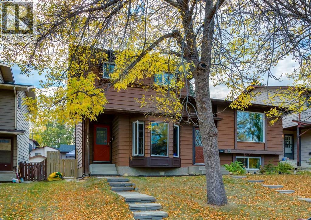 115 Berwick Way NW, Calgary, AB T3K 1B8
