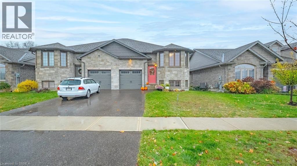 32 Schuyler St, Brant, ON N3L 0E5