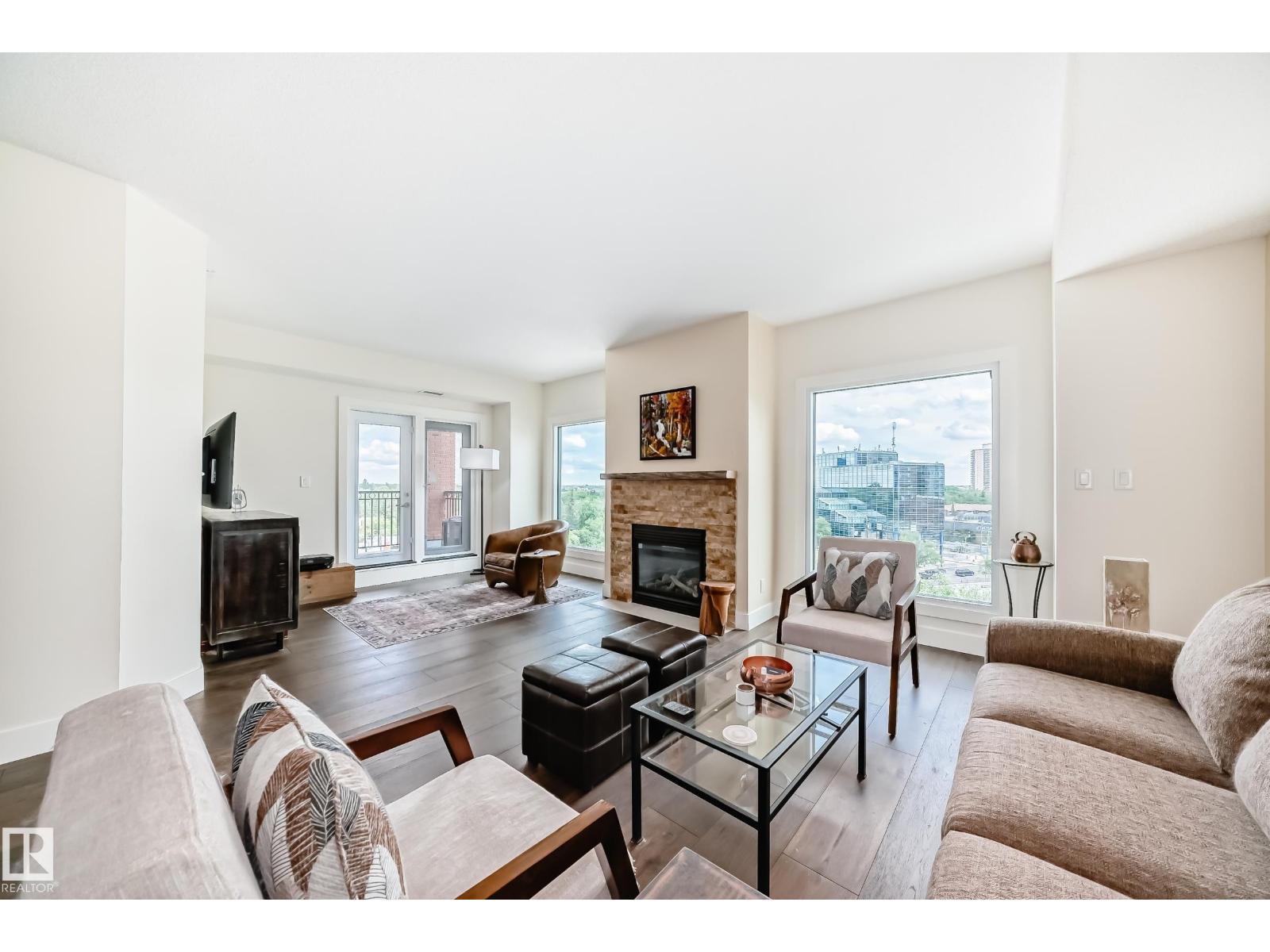 10108 125 Street Northwest #707, Edmonton, AB T5N 4B6