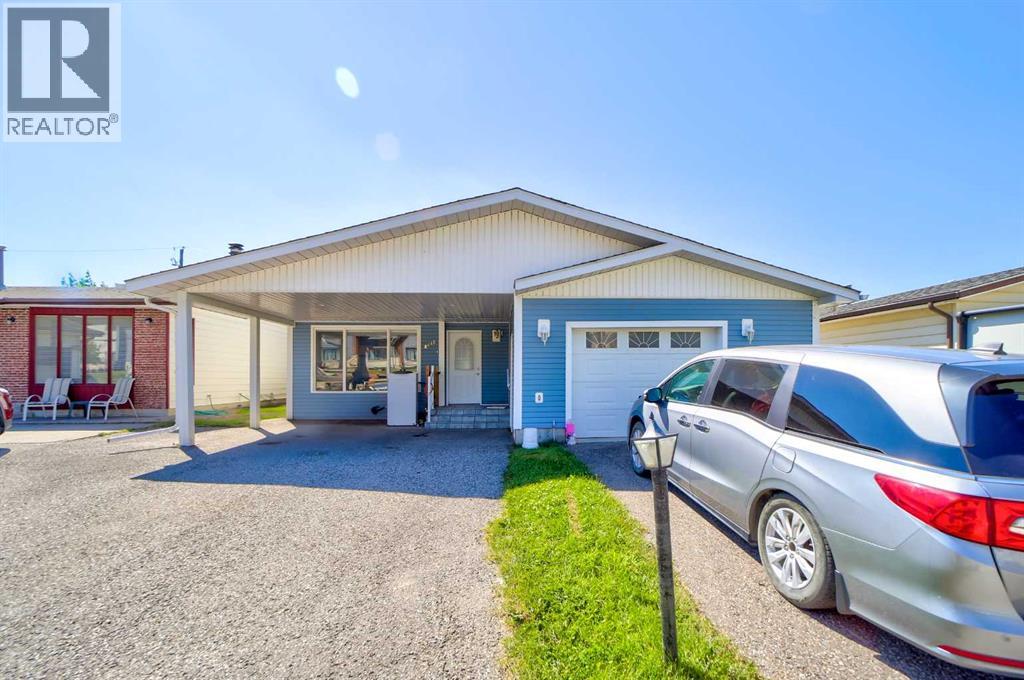 8618 22 Ave, Coleman, AB T0K 0M0