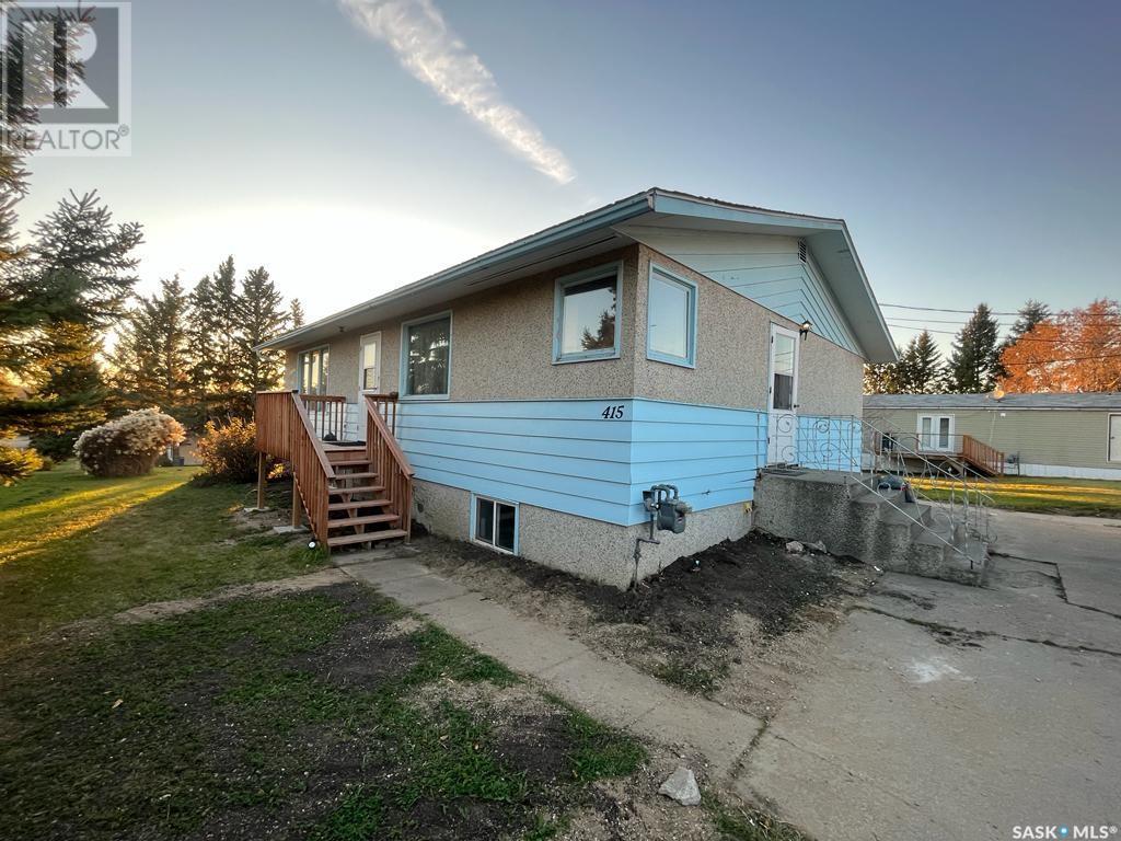 415 1 Avenue, Turtleford, SK S0M 2Y0