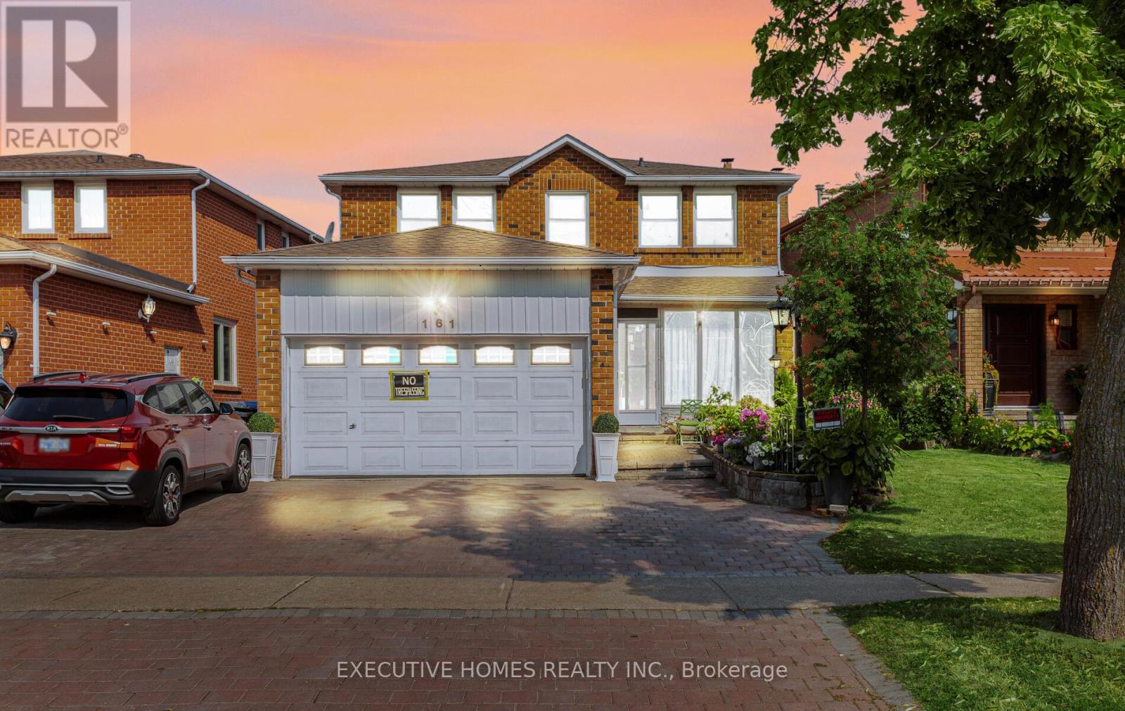 161 Kingsbridge Garden Cir, Mississauga, ON L5R 1T6