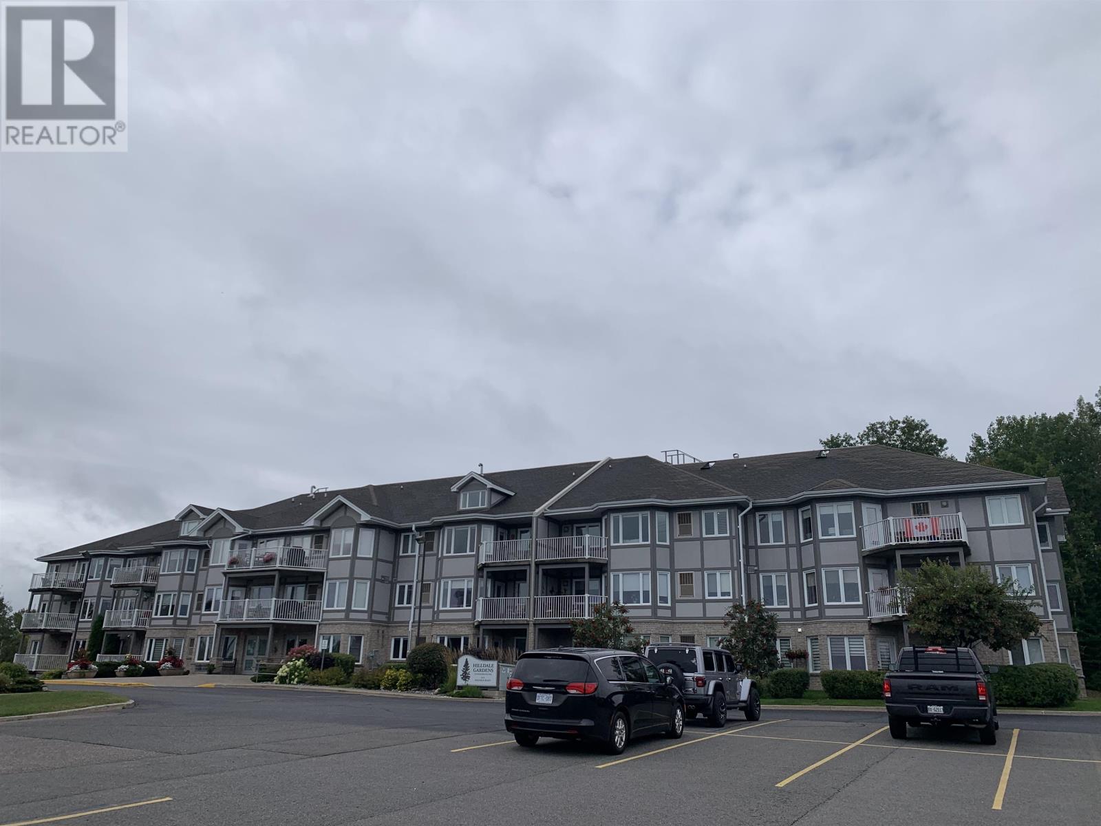 315 Hilldale Rd Unit 105, Thunder Bay, ON P7G 1J7