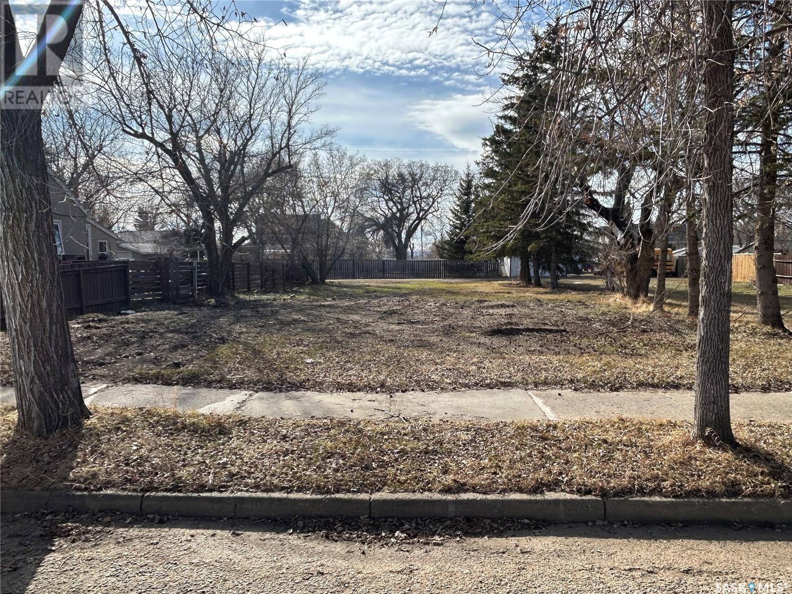 671 101 Street, North Battleford, SK S9A 0Y7