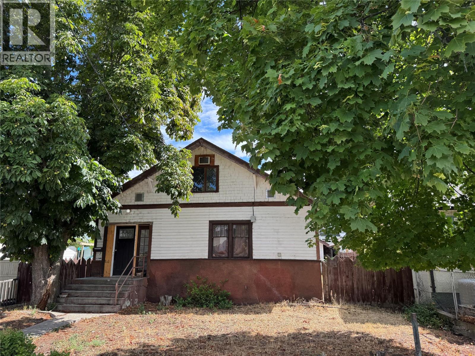 468 Van Horne St, Penticton, BC V2A 4K7