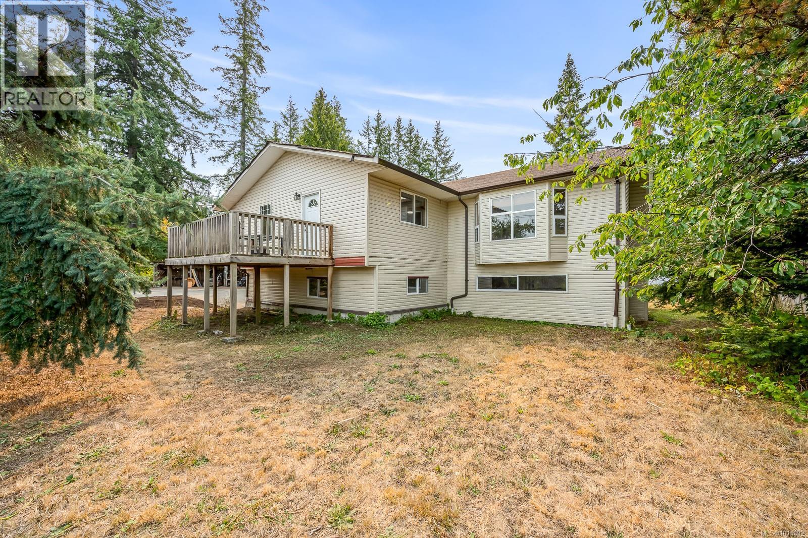 5303 Island Hwy S, Courtenay, BC V0R 3B0