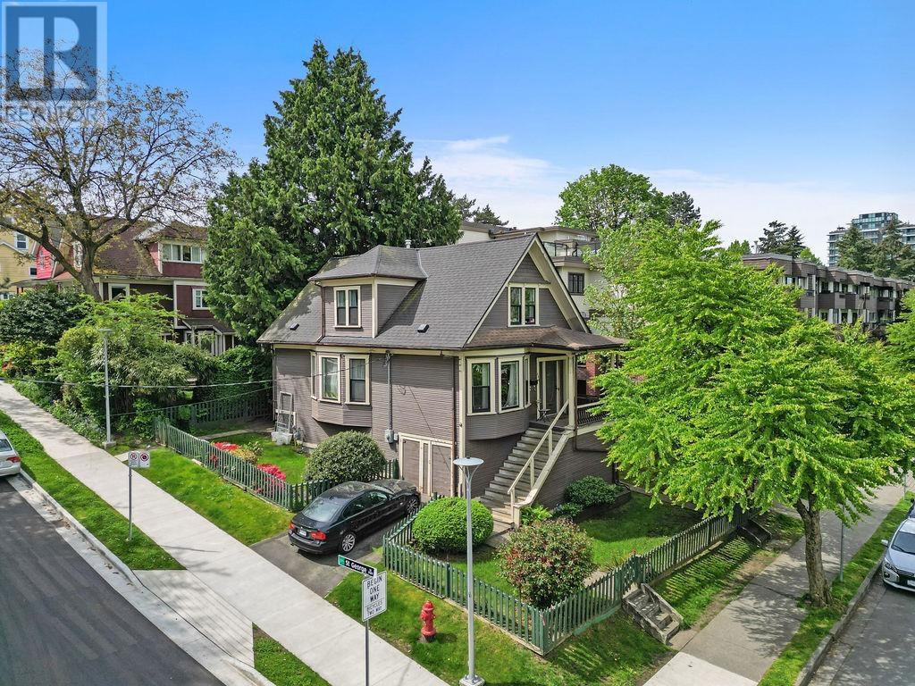 498 E 5th Ave, Vancouver, BC V5T 1H9