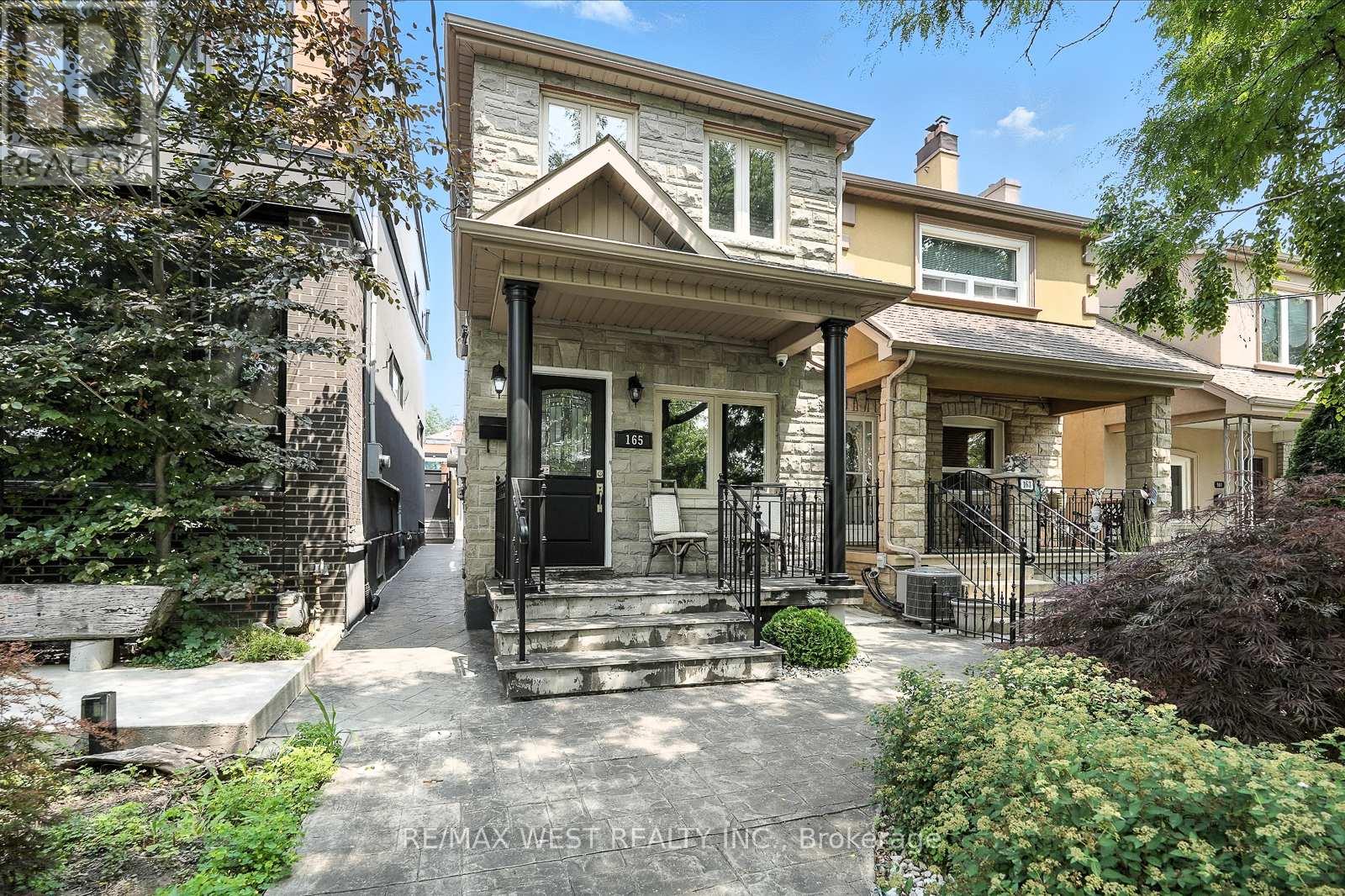 165 Caledonia Rd, Toronto, ON M6E 4S8