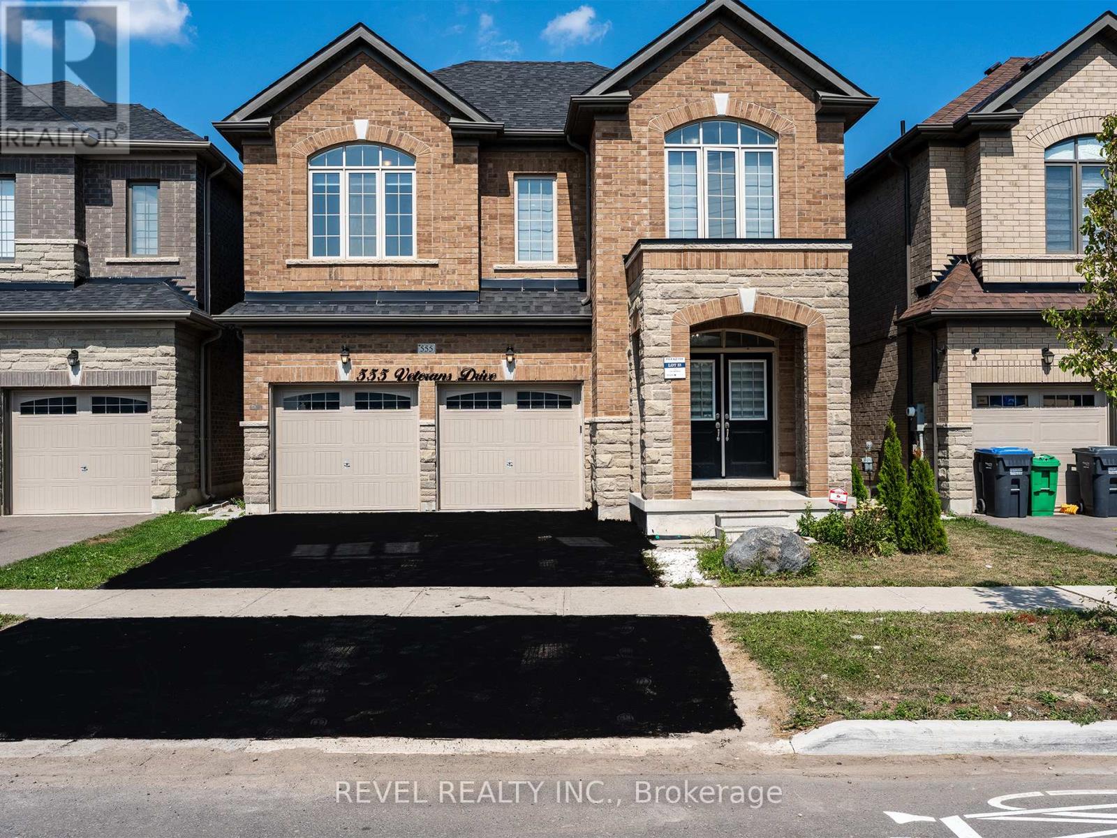555 Veterans Dr, Brampton, ON L7A 5A6