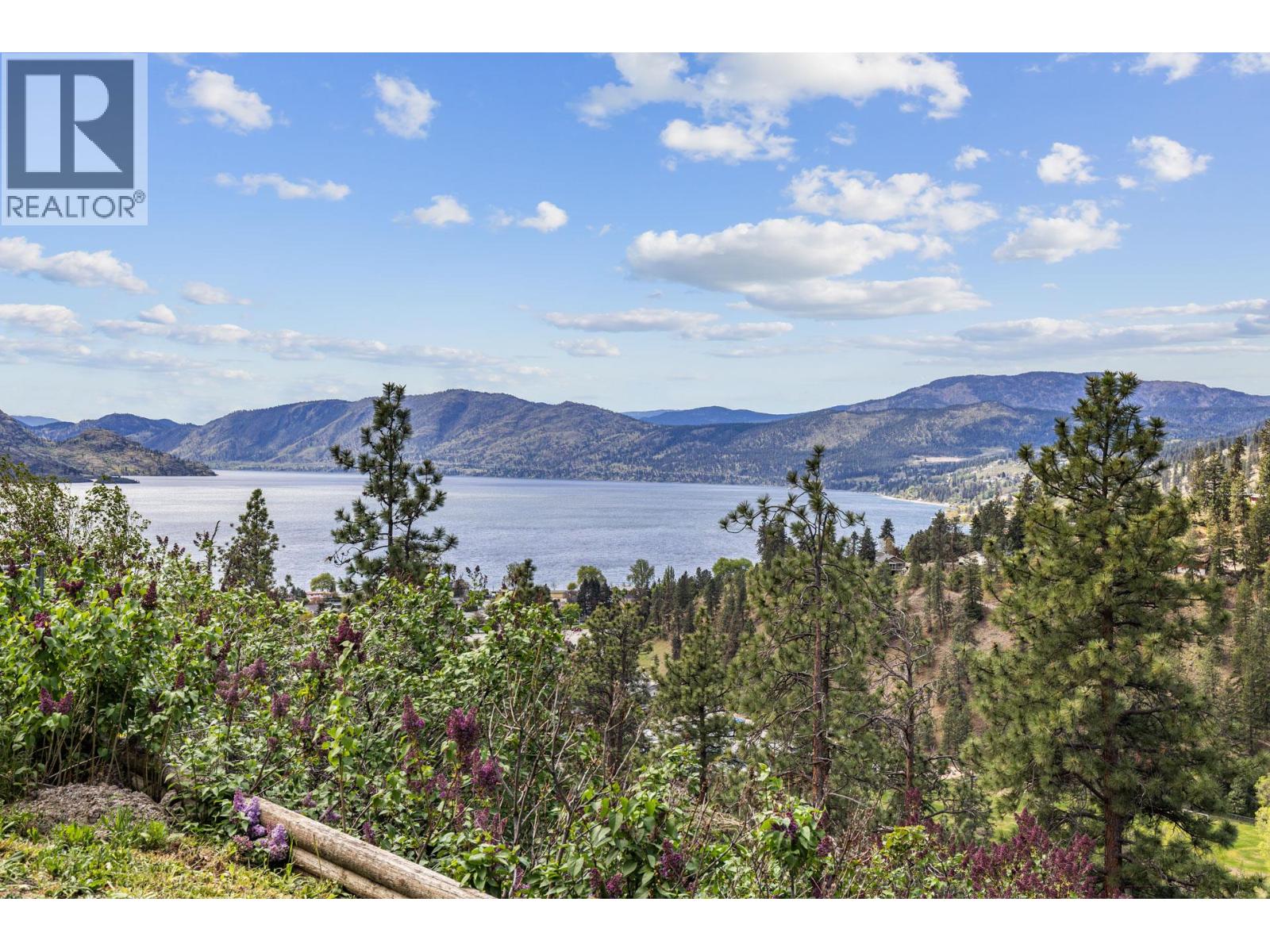 3784 Inglis Pl, Peachland, BC V0H 1X2