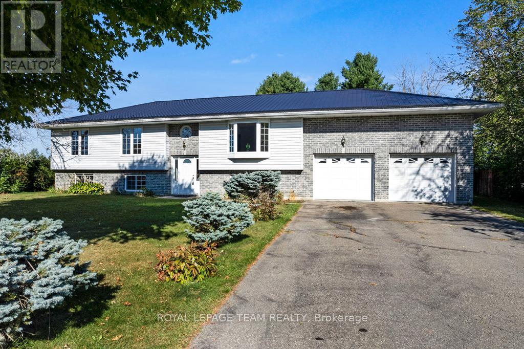 712 Hyndman Rd, Edwardsburgh/Cardinal, ON K0E 1X0