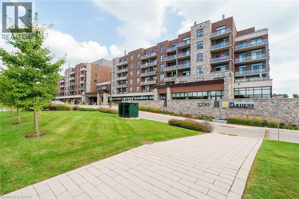 3290 New Street Unit 206, Burlington, ON L7N 1M8