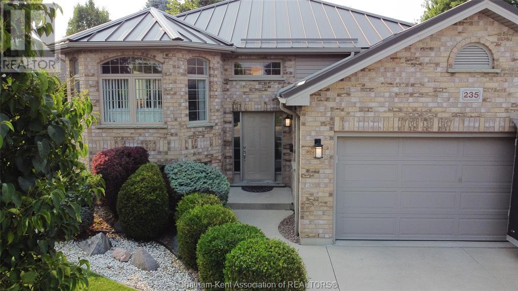 235 Valley Rd, Chatham-Kent, ON N7L 5K9