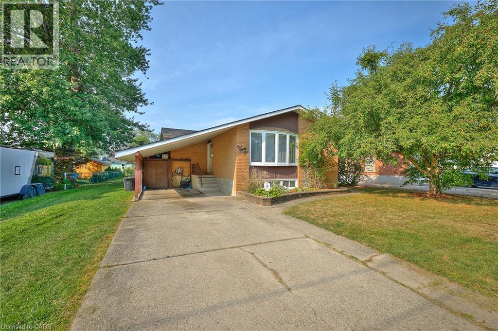 132 Fairview Ave E, Dunnville, ON N1A 1B1