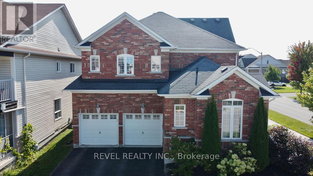 166 Succession Cres, Barrie, ON L4M 7H4