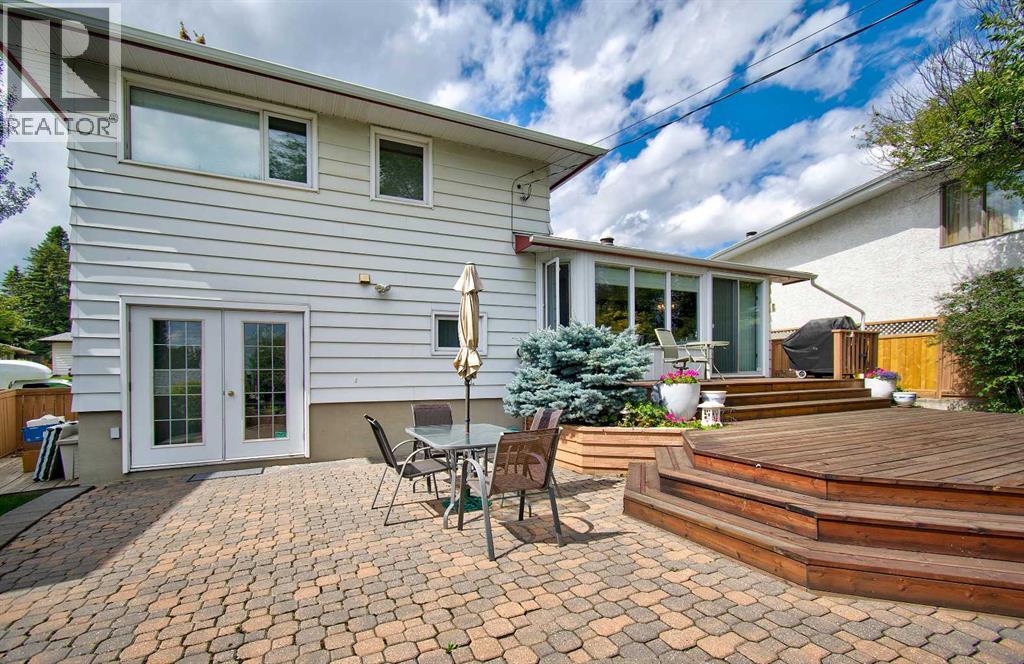 4808 Nordegg Cres NW, Calgary, AB T2K 2M5