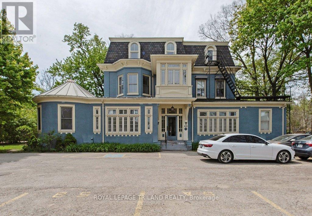 3 49 Ridout St S, London, ON N6C 3W8