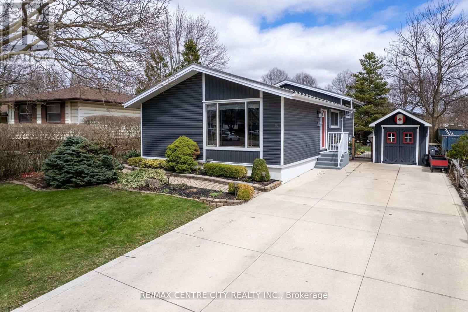 91 Metcalfe Cres, London, ON N6E 1H8